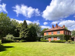 Photo 2- click for photo gallery